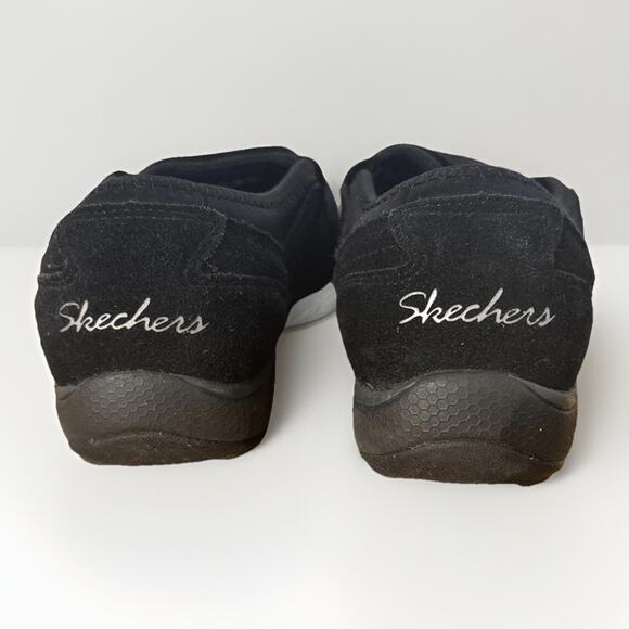 Skechers Suede Black Walking Shoes Sz 8 Flats Slip-On - Picture 2 of 6
